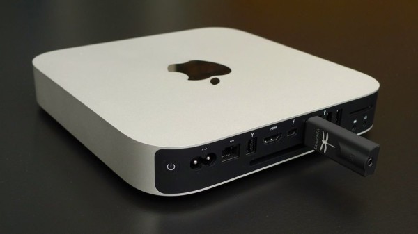 Apple Mac mini met een AudioQuest DragonFly usb dac (da-converter)